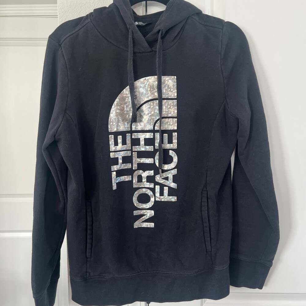 The North Face Women’s Trivert Hoodie | Pullover Logo Sweatshirt